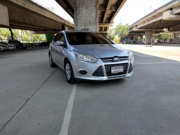 Ford Focus 1.6 Hatchback auto ปี 2013